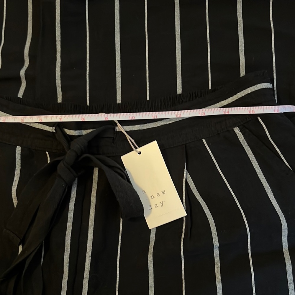 A New Day Mid rise wide leg pull-on pants - Picture 4 of 4